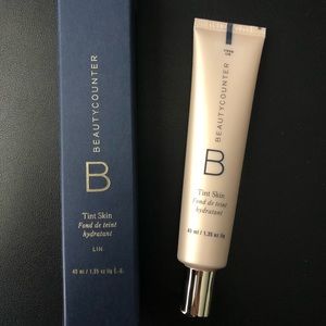 Beautycounter Tint Skin foundation in Linen - NEW